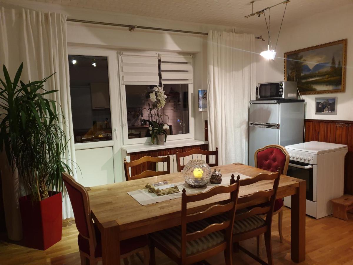 Sloneczne Apartamenty Krościenko Esterno foto
